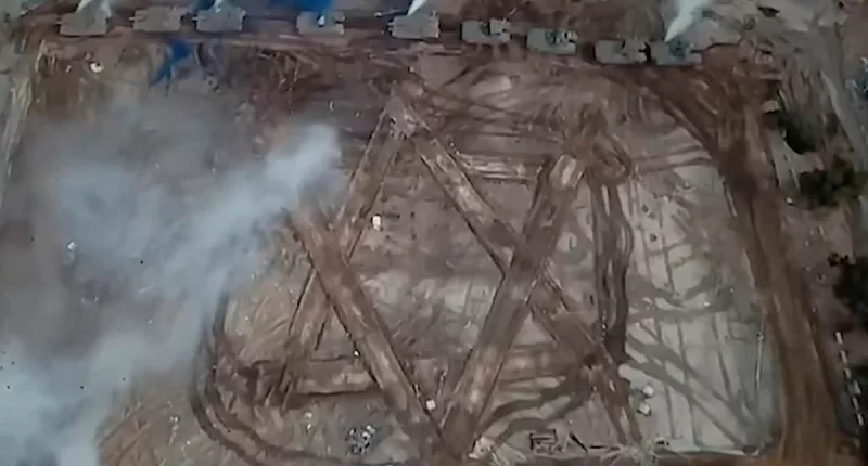 IDF tanks mark Star of David onto Hamas training ground in Gaza City