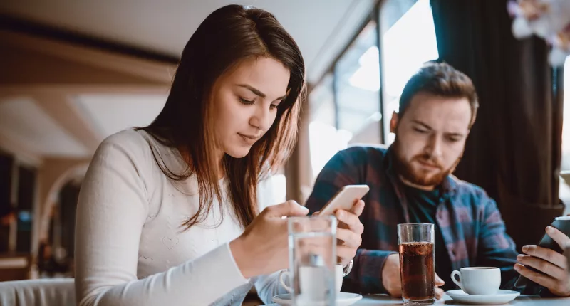 Is Phubbing Ruining Your Relationships? Here’s What You Need To Know About the Connection-Killing Phone Habit