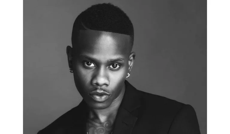 Is The Voice Mac Royals Gay Or Does He Have A Girlfriend?