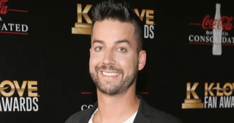 John Crist Facebook Hacked: Why He Is In Rehab?