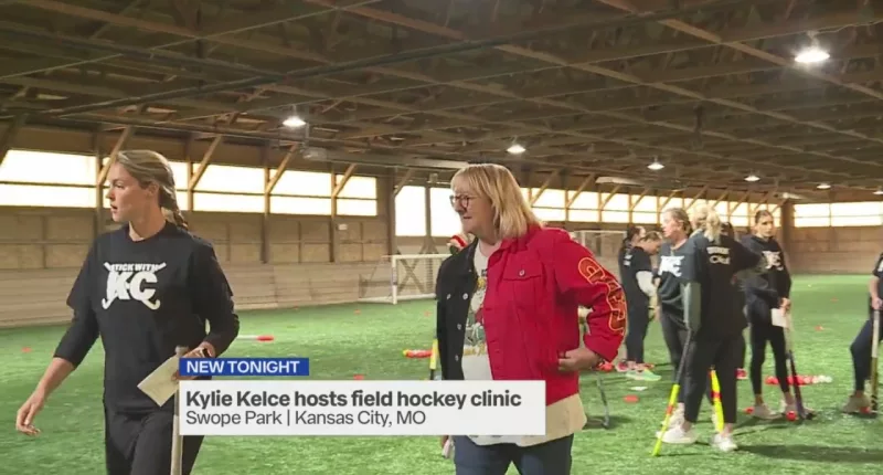 Kylie Kelce holds field hockey clinic ahead of MNF