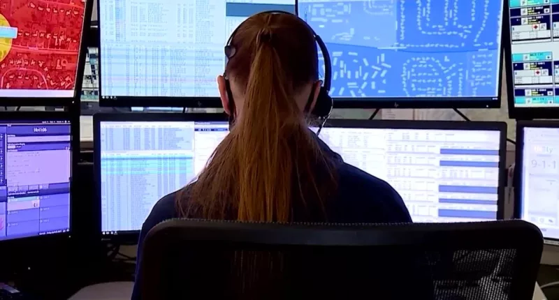 Lawmakers introduce bill to classify 9-1-1 operators as first responders