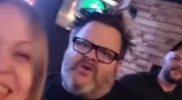 Lead singer of 90's rock band looks unrecognizable in new TikTok
