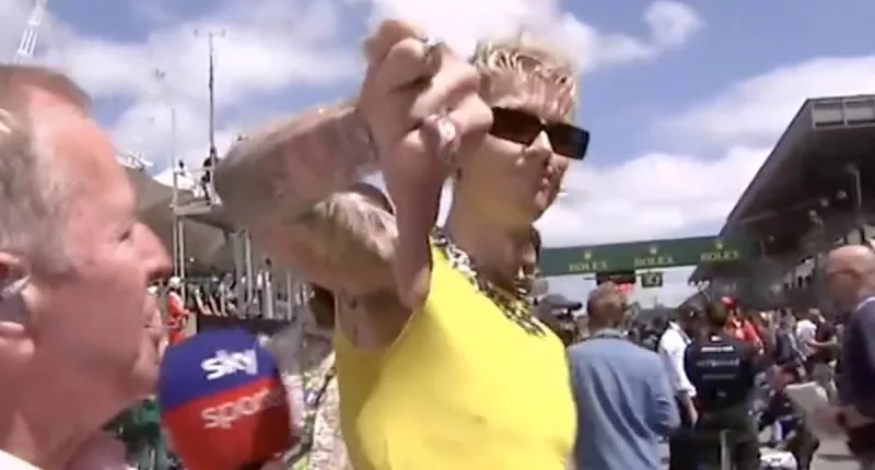 Machine Gun Kelly storms away from 'most awkward interview EVER'