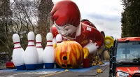 Macy's Thanksgiving parade gets underway as NYC bursts into life