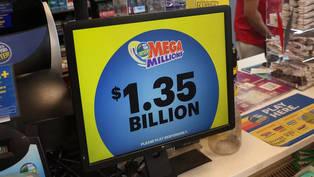 Maine man who won Mega Millions sues kid's mom for telling his parents