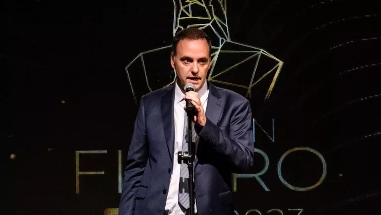 Manuel Adorni Wikipedia Biografia: Edad And Altura