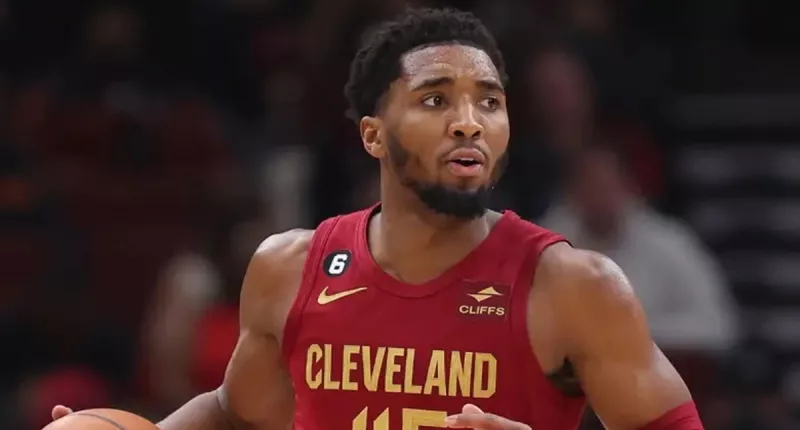 Donovan Mitchell Siblings