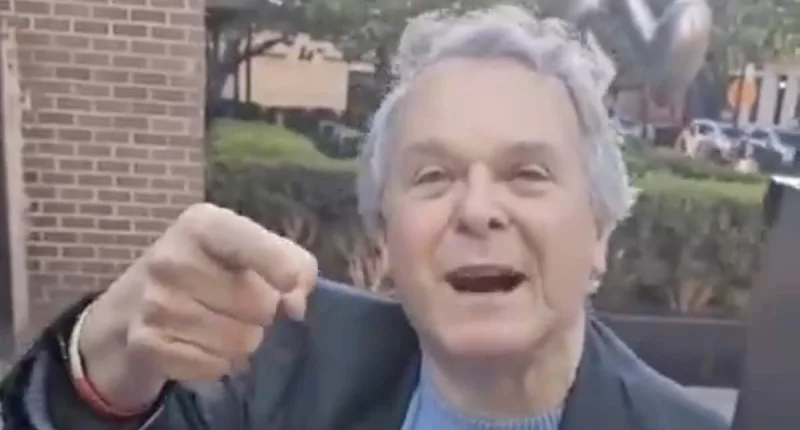 Obama's ex-NSC director issues apology for vile rant at food cart