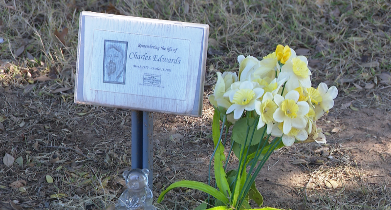 Oklahoma teen paid thousands for father's headstone over a year ago - she still doesn't have it