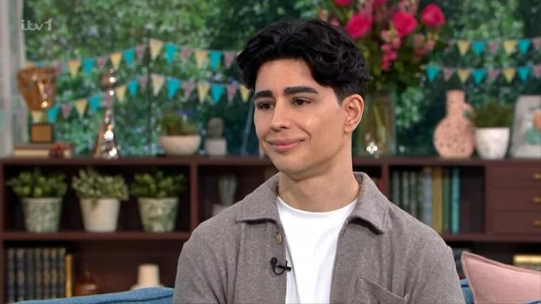 Omid Scobie Ethnicity Origin And Background