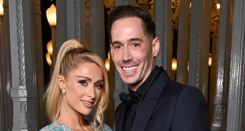 Paris Hilton tells fans she's 'thankful' for daughter in surprise post