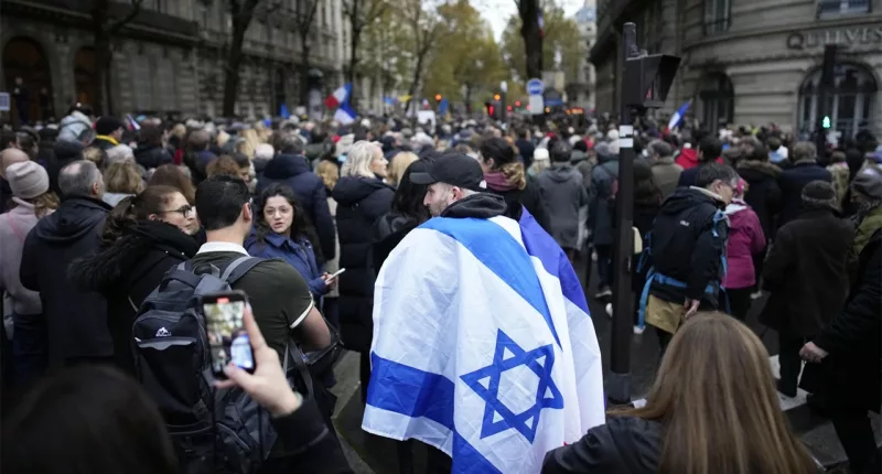 Paris rally against antisemitism attracts over 100K people as anti-Jewish acts continue to rise