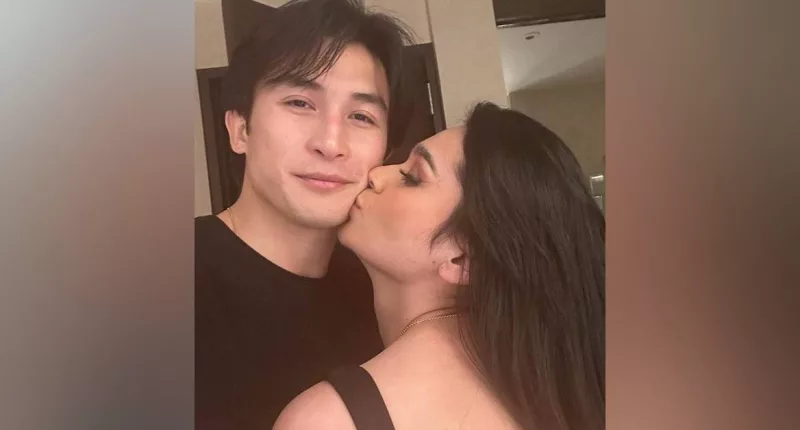 Rob Gomez Wife