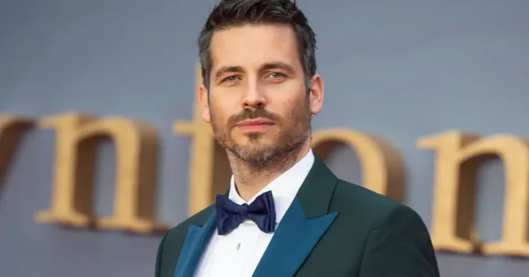 Rob James Collier Son Milo James Collier Bron On 2010