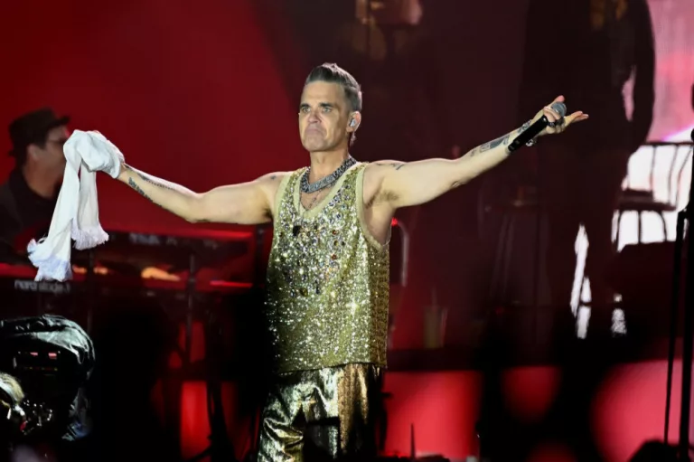 Robbie Williams wants to invest in his home football team: ‘It’s my big love’