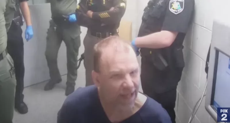 Scott Allen Schultz broke into homes, exposed himself: Cops