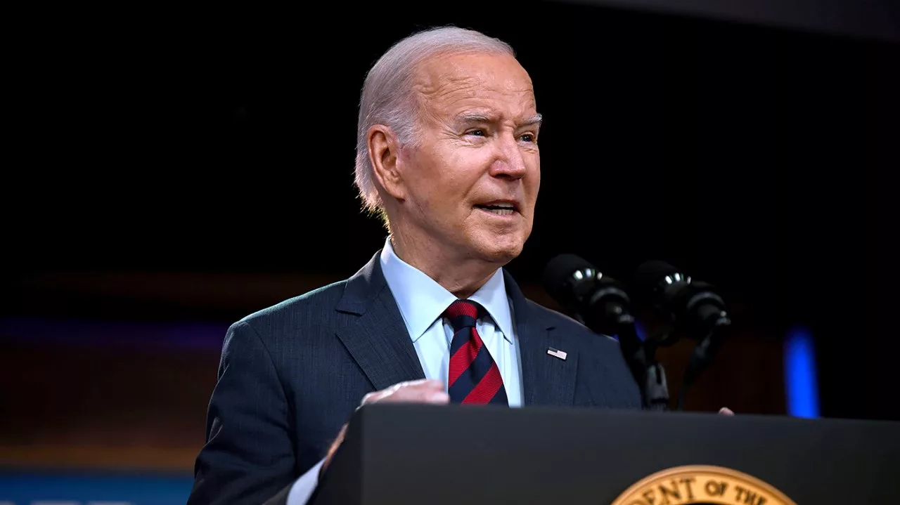 Senate Republicans fail to stop Biden's new student loan income-driven repayment plan