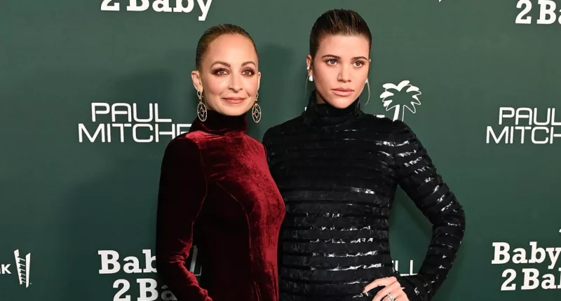 Sisters Nicole and Sofia Richie Make Rare Red Carpet Appearance