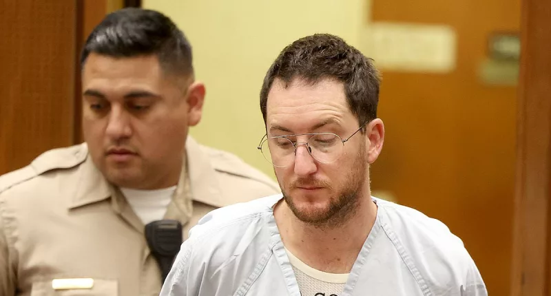 Thief who posed as realtor to rob celebs sentenced to life in prison