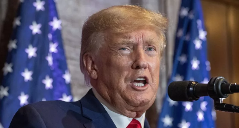 Trump to court Hispanic vote as other GOP contenders debate