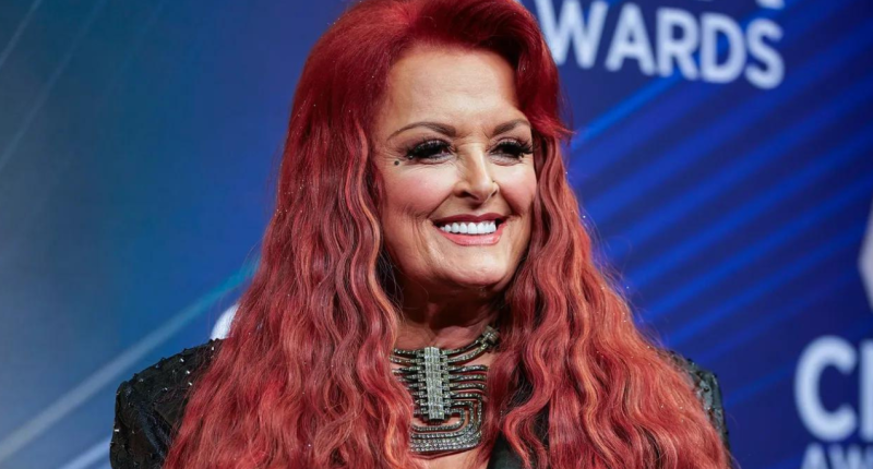 What Was Wrong With Wynonna Judd At CMM Awards