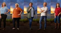 Christine, Janelle, Meri, Kody, and Robyn Brown pose for promotional photos for season 18 of