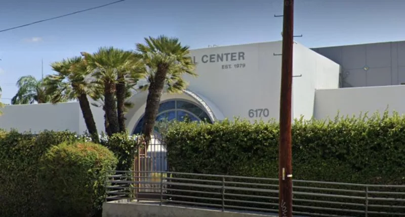 Woman, 54, arrested for hate crime after allegedly ramming Los Angeles synagogue gates