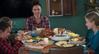 Woman reveals hack to avoid political arguments this Thanksgiving