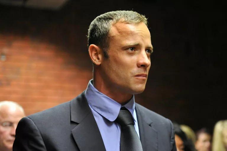 "Blade Runner" Oscar Pistorius Granted Parole 10 Years After Fatally Shooting Model Girlfriend