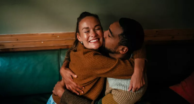 Are You Falling in Love… Or Is It Just Limerence? Here’s How To Tell
