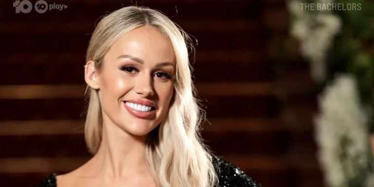 Bachelor Australia Amelia Easey Wikipedia Job And Family