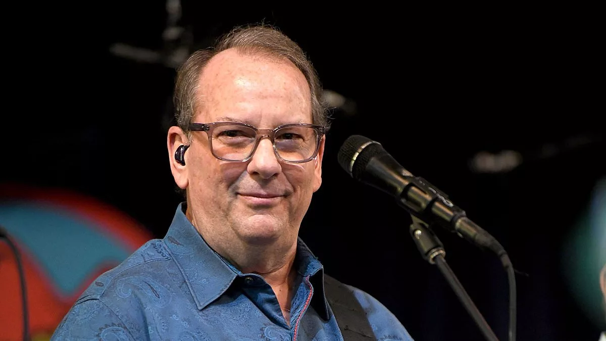 Beloved The Beach Boys musician Jeffrey Foskett dies at age 67