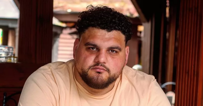 Big Has Chef Wikipedia Age And Height: How Tall Is He?