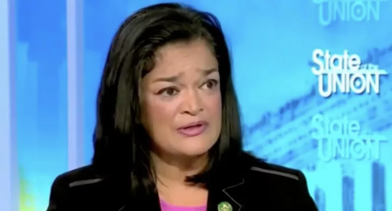 CNN host slams 'Squad' Democrat for failing to condemn Hamas rapes