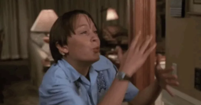 Does Kieran Culkin Wear Hearing Aids? Is He Deaf- Health 2023