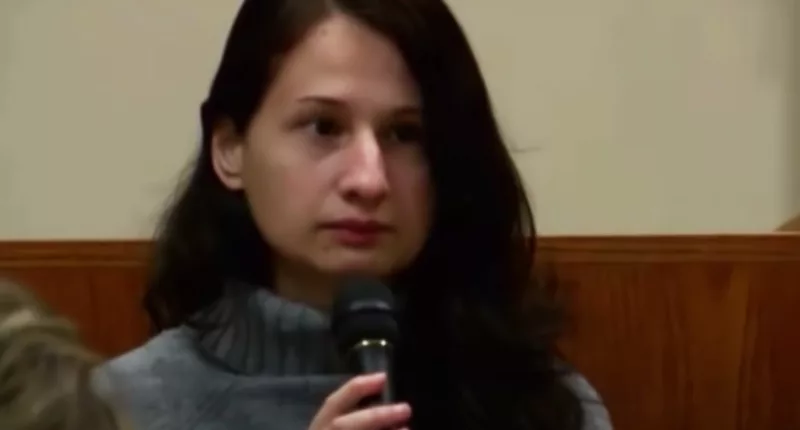 Gypsy Rose Blanchard holds a microphone in court.