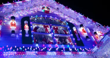 How much Christmas lights add to your — and Clark Griswold's — electric bill