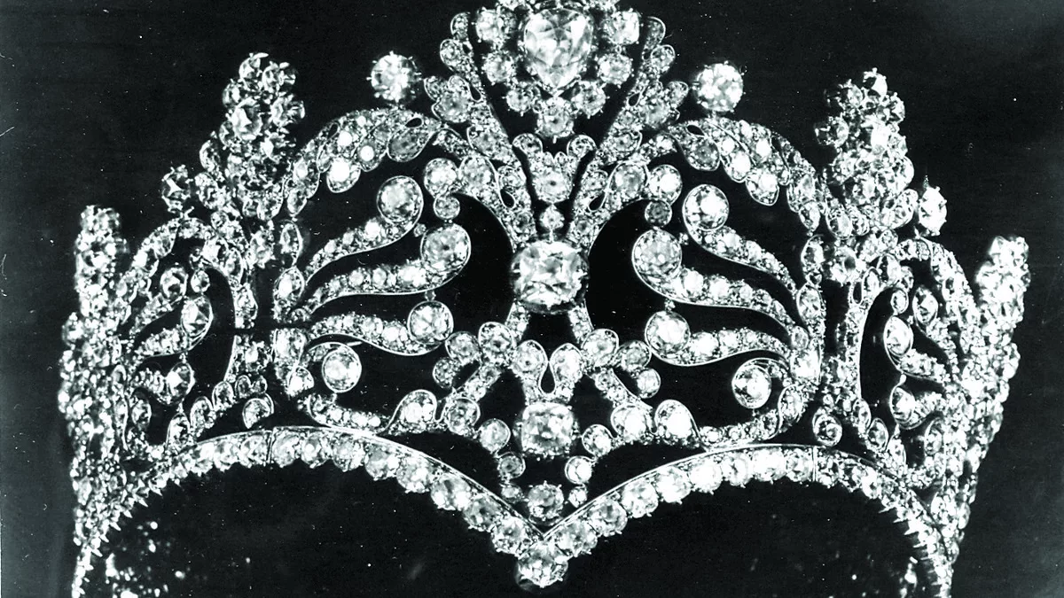 Hunt for necklace and tiara worn by Napoleon's wife Josephine