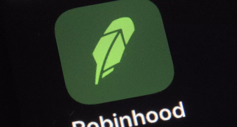 A Robinhood was shocked when $1,000 went missing from her account