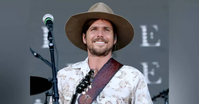 Is Lukas Nelson Related To Willie Nelson? Father-Son Age Gap