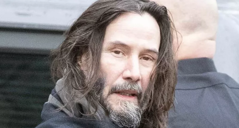 Keanu Reeves and his band Dogstar play Toronto after home burglarized
