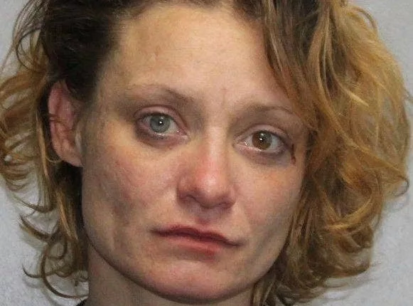 Man declares he still loves girlfriend who shot him in testicle