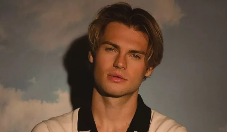 Noah Lalonde Height: How Tall Is The Actor? Wikipedia Age