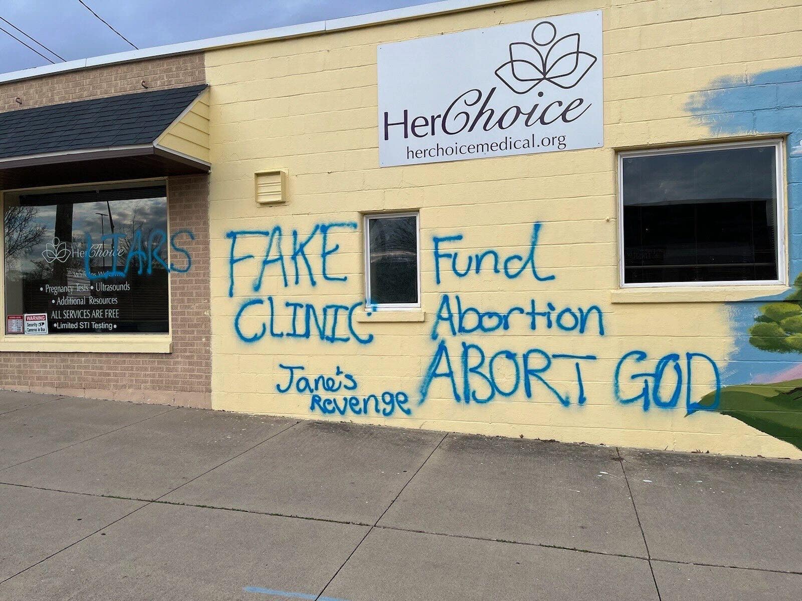 Ohio woman pleads guilty to vandalizing pro-life reproductive health clinic