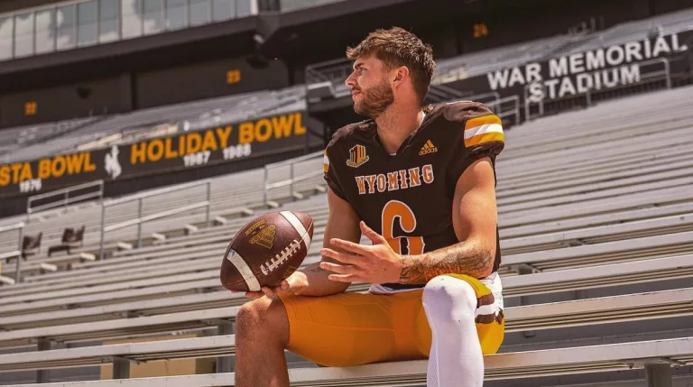 QB Andrew Peasley Son Andrew Navy Peasley Jr
