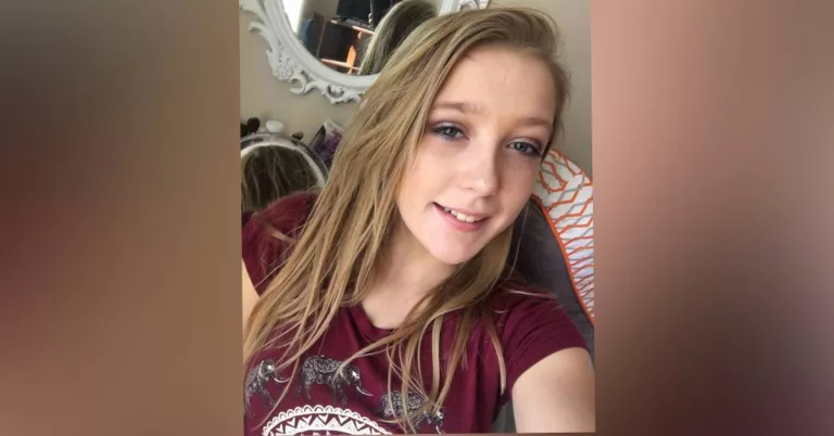 Riley Crossman Parents: Chantel Oakley & Lance Crossman