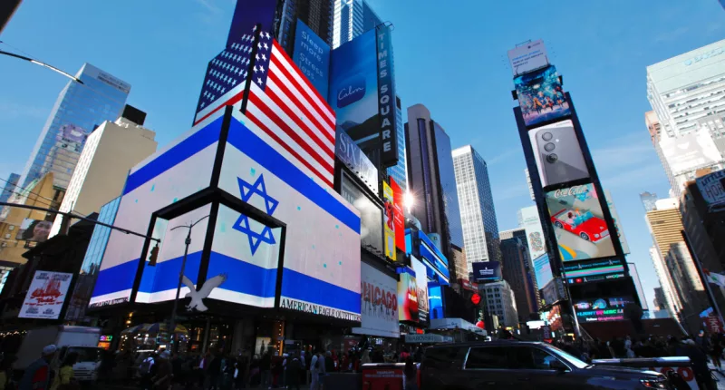 Suspect indicted on multiple hate crimes in alleged attack on Israeli tourist in Times Square