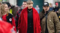 Taylor Swift arrives to see Travis Kelce and Chiefs face Packers