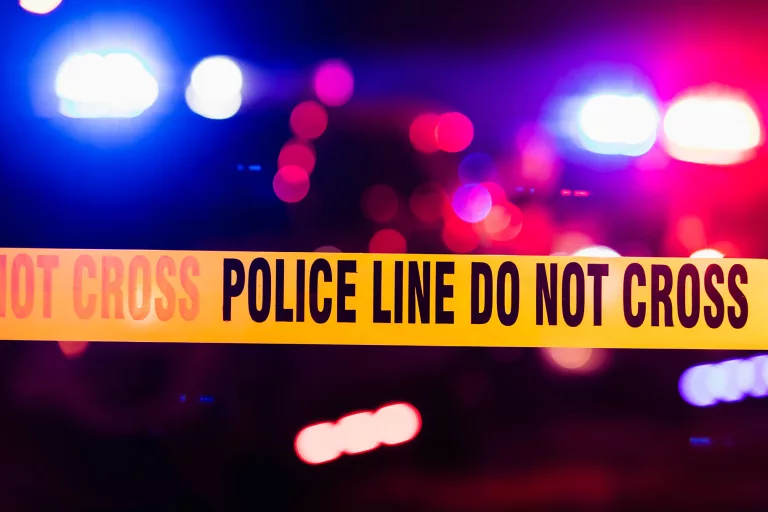 Texas Police Hunt for Teen's Killer After Mom Finds Daughter Dead in Apartment Bathtub in "The Most Horrible Way"
